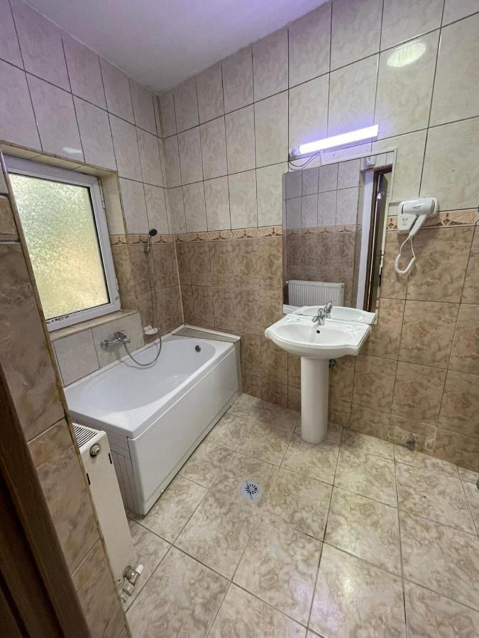 Hostel Tripoli Palace Bucharest Exterior photo