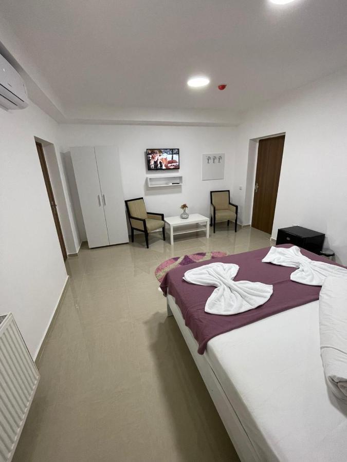 Hostel Tripoli Palace Bucharest Exterior photo