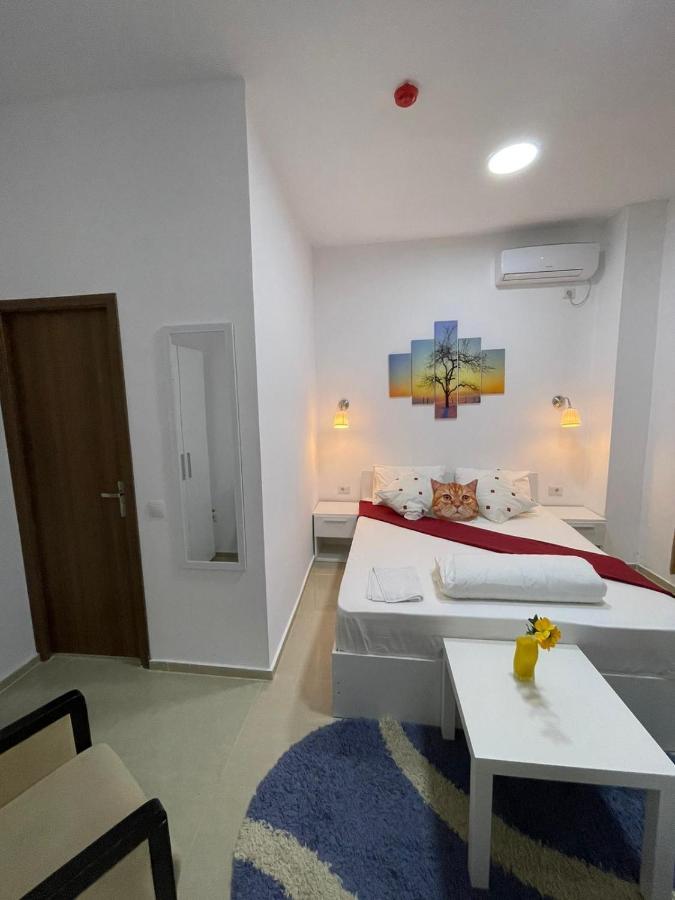 Hostel Tripoli Palace Bucharest Exterior photo