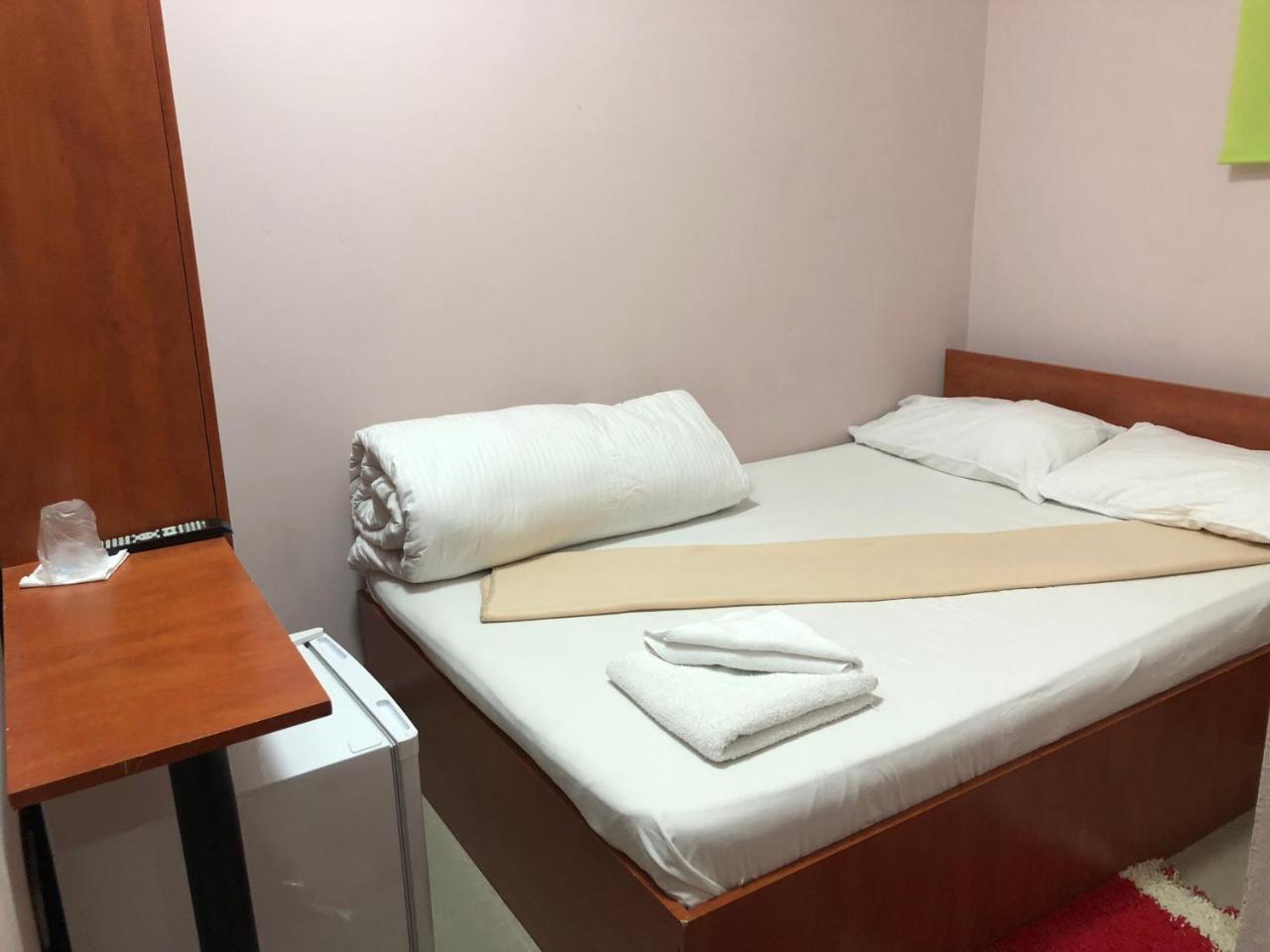 Hostel Tripoli Palace Bucharest Exterior photo